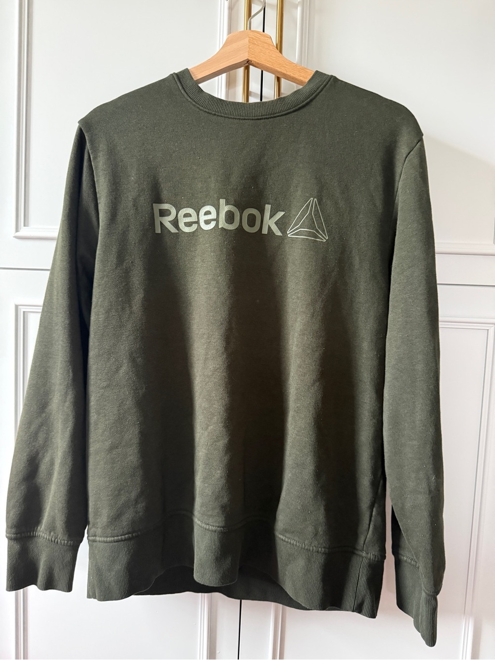 Reebok Olive Green Men's Crewneck Sweatshirt with Chest Logo